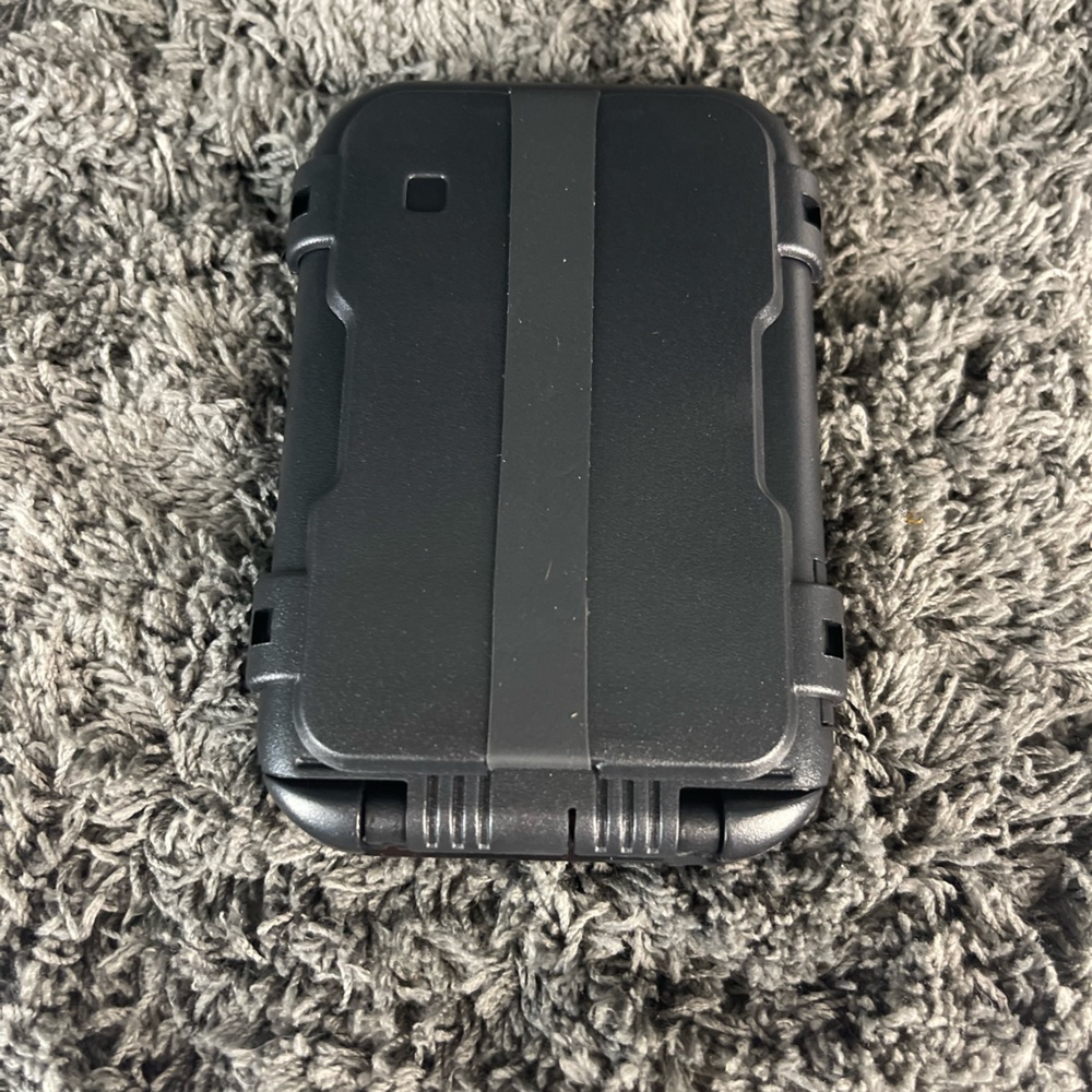 Hard slip wallet